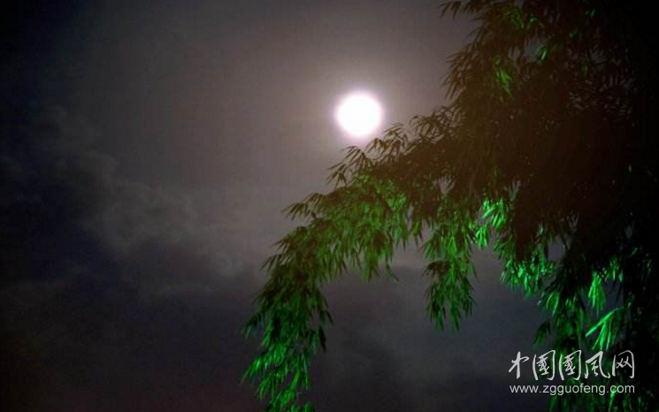  靜夜思