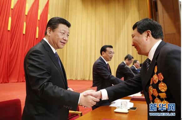 習近平號召“以勞動為榮”：激勵勞動者，托舉中國夢