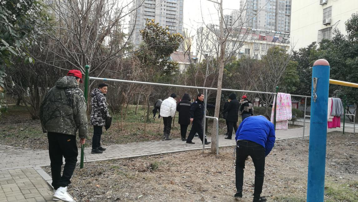相南社區(qū)服刑人員進社區(qū)開展公益勞動