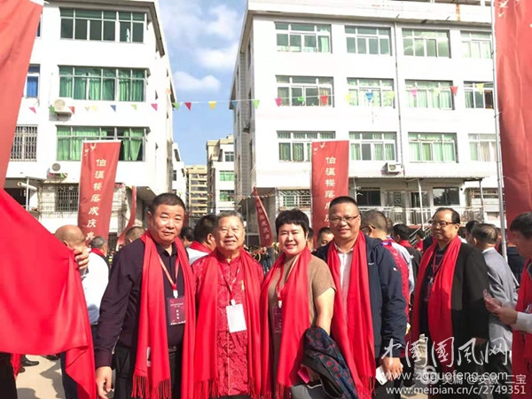 中華漢文化浙江會(huì)議在溫州隆重召開(kāi)（文  劉響鈴）