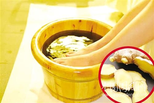 生姜泡腳的好處及泡腳的一些注意事項