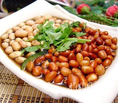 花生這樣吃，竟能排除體內(nèi)毒素