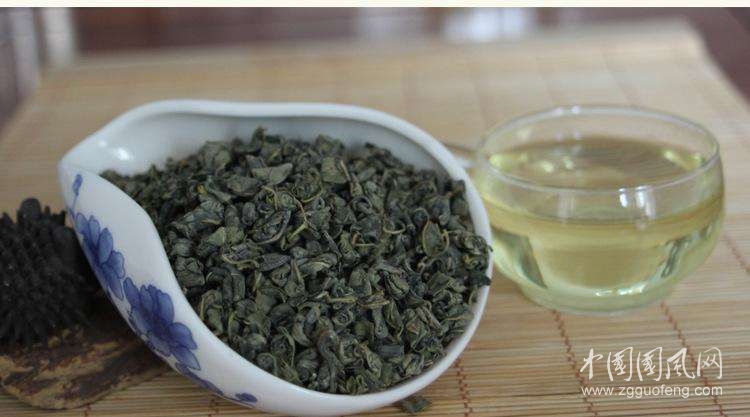 它是血管的“天然”保護(hù)傘, 喝水時(shí)放一把, 軟化血管降三高