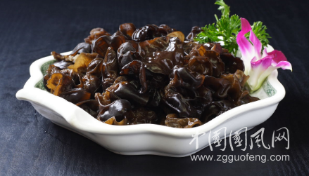 吃黑木耳好處多多，但食用禁忌你必須要知道