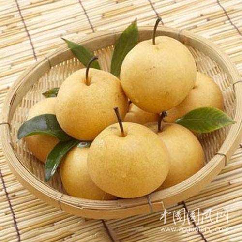 教你梨子新吃法，三天吃一次，給身體來(lái)個(gè)大掃除