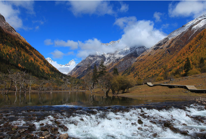四姑娘山雙橋溝美景
