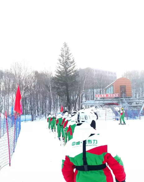 亞布力高山滑雪