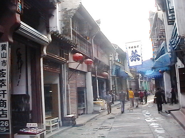 隱沒在界首老街里的民國建筑