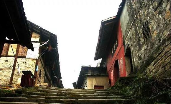 重慶周邊游：云頂古寨，大同古鎮(zhèn)，赤水丹霞，那些你沒(méi)見(jiàn)過(guò)的風(fēng)景