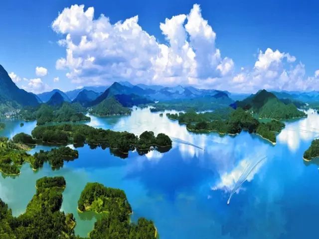 我國(guó)“最美”高鐵線路，每一站都是風(fēng)景！