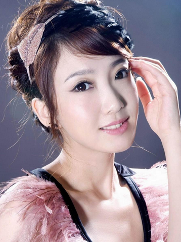 最容易長(zhǎng)在三十歲女人臉上的東西，幾個(gè)步驟幫你輕松解決