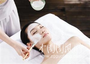 牛奶護(hù)膚的好處