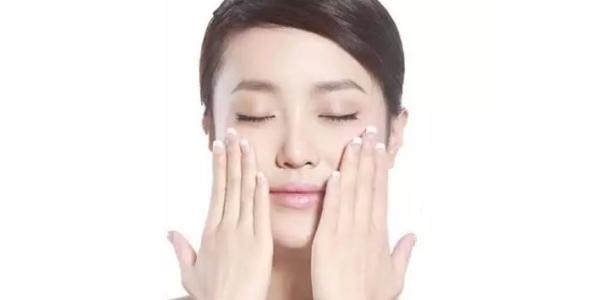 睡前保養(yǎng)錯(cuò)誤會(huì)加速衰老