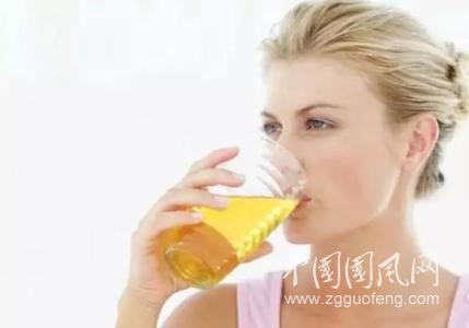 想要排毒養(yǎng)顏就就應(yīng)多吃這些食物