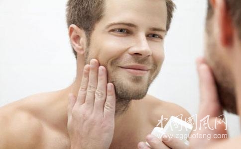 吸煙男人如何保護(hù)肌膚