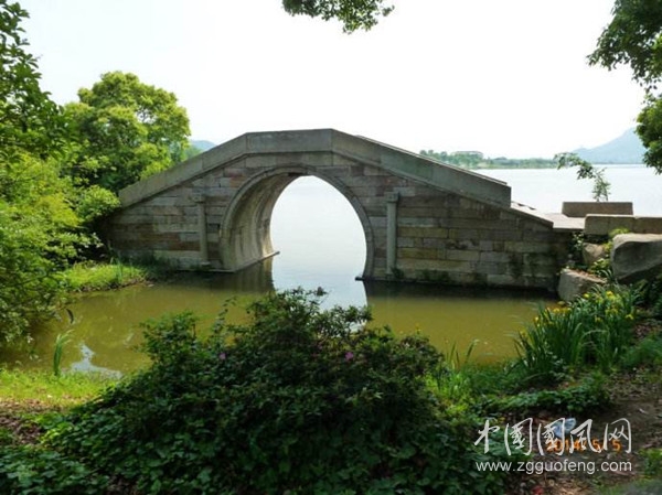 跨湖古橋.jpg