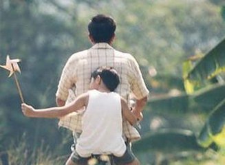沒(méi)有背影的父親
