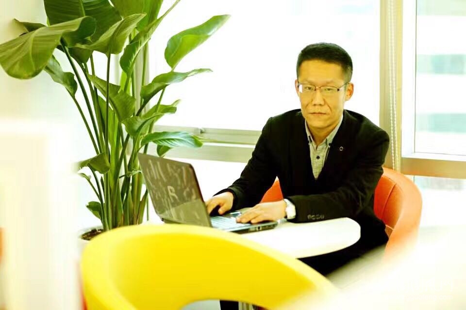 我是人間惆悵客，志剛心事有誰(shuí)知