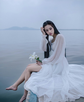 請(qǐng)?jiān)S我在夢(mèng)里與你相遇