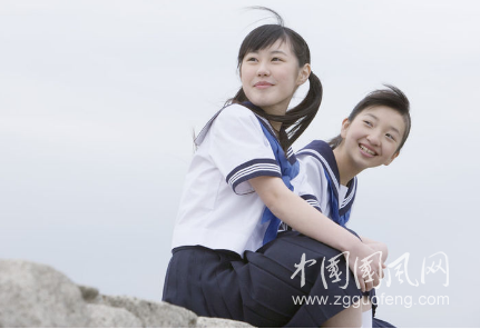 踏實(shí)走好青春的每一步