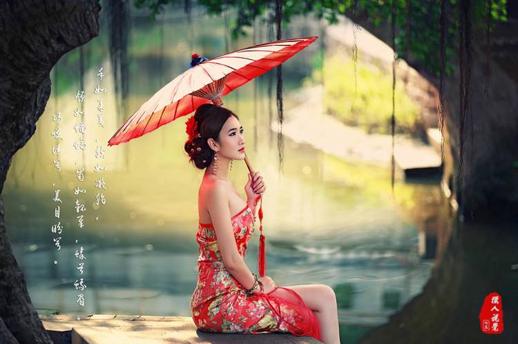 天青色等煙雨，而我在等你