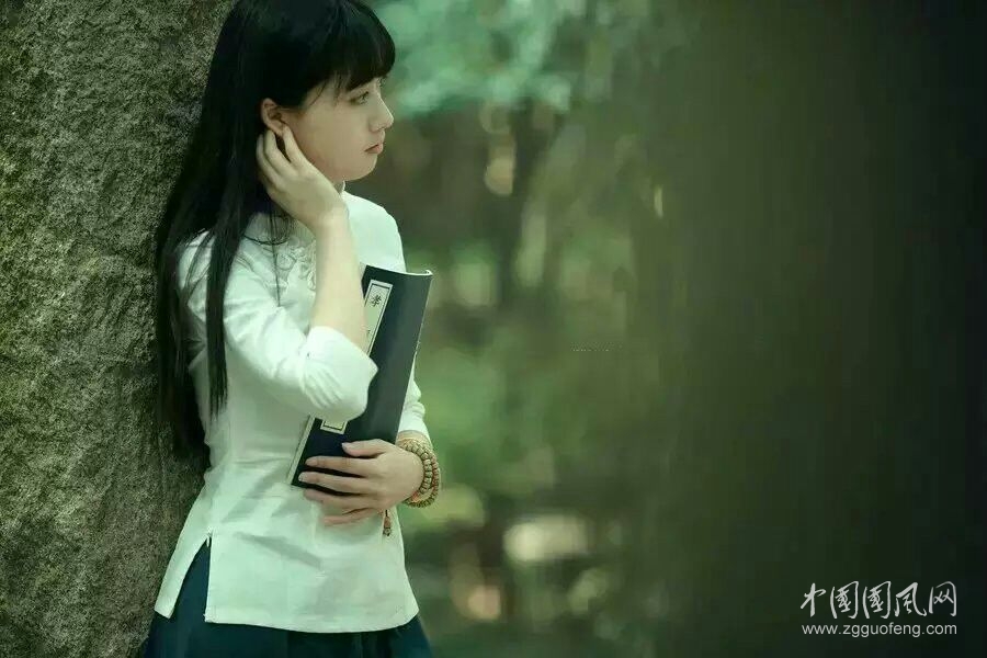 【秋天的心事】    文/崔瑩